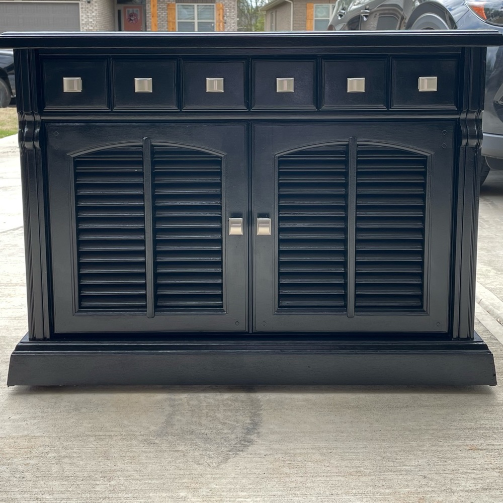 Refinished Vintage 70’s Magnavox Console Stereo